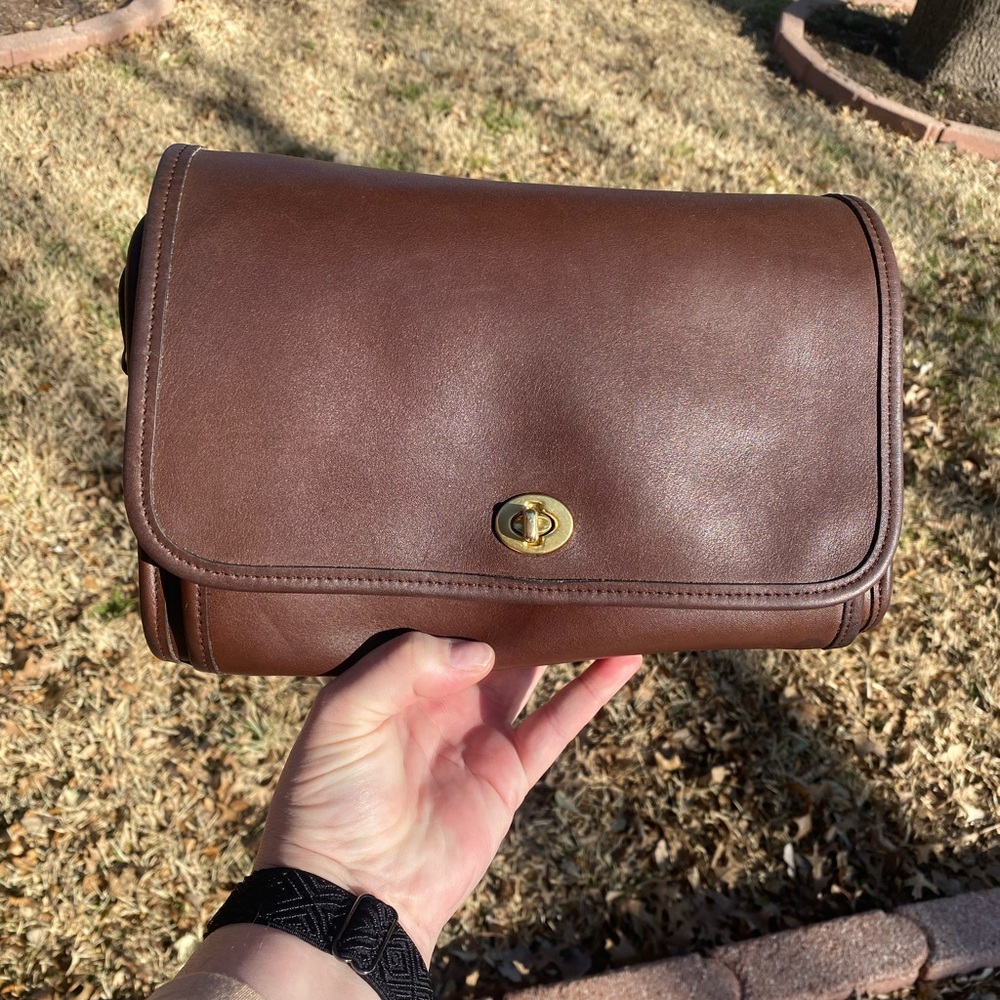 Vintage Coach Ridgefield Flap with orig hangtag #9812